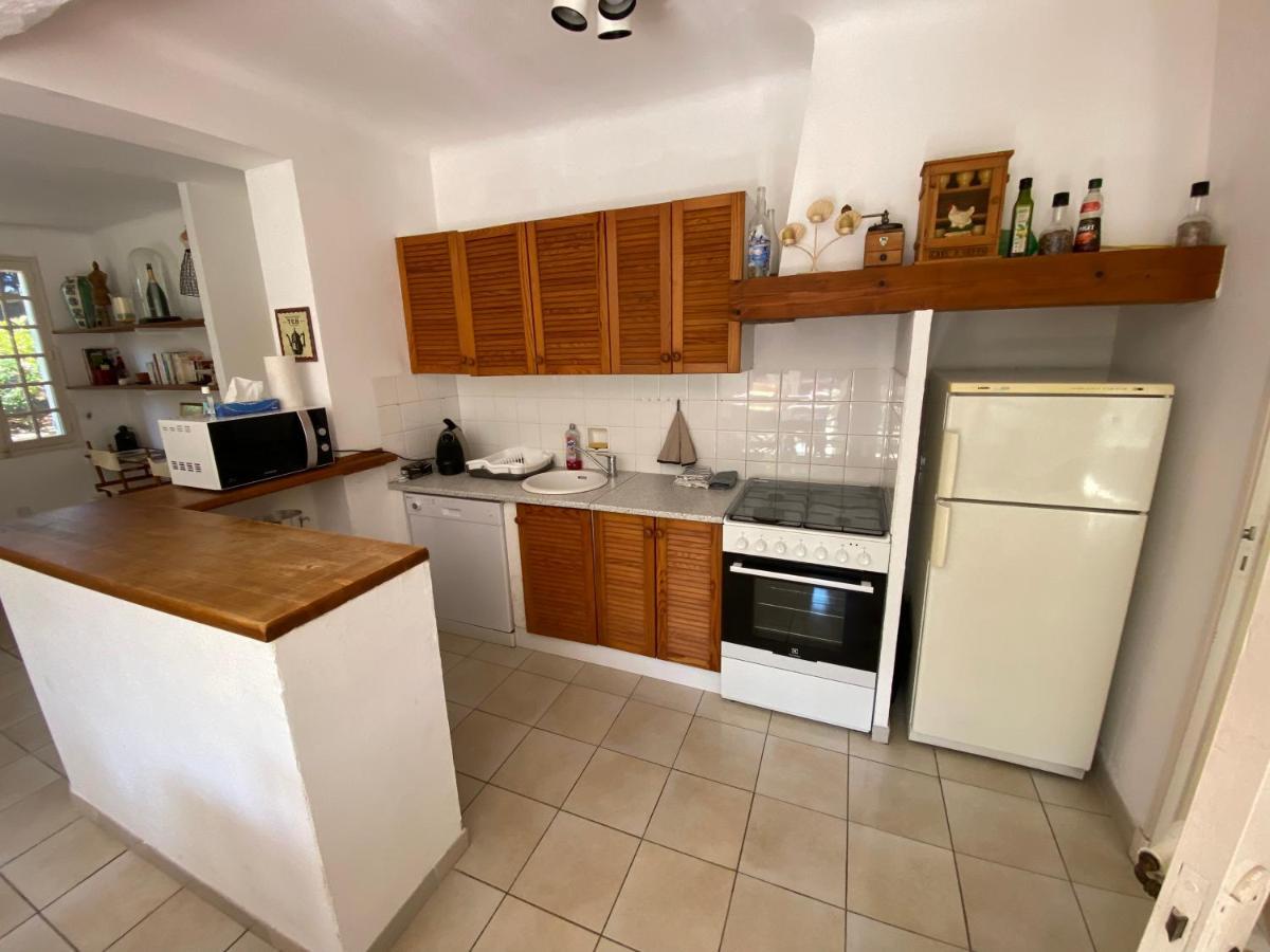 Maison Climatisee, 3 Chambres, 2 Etoiles, Tout Confort Noves Exterior photo